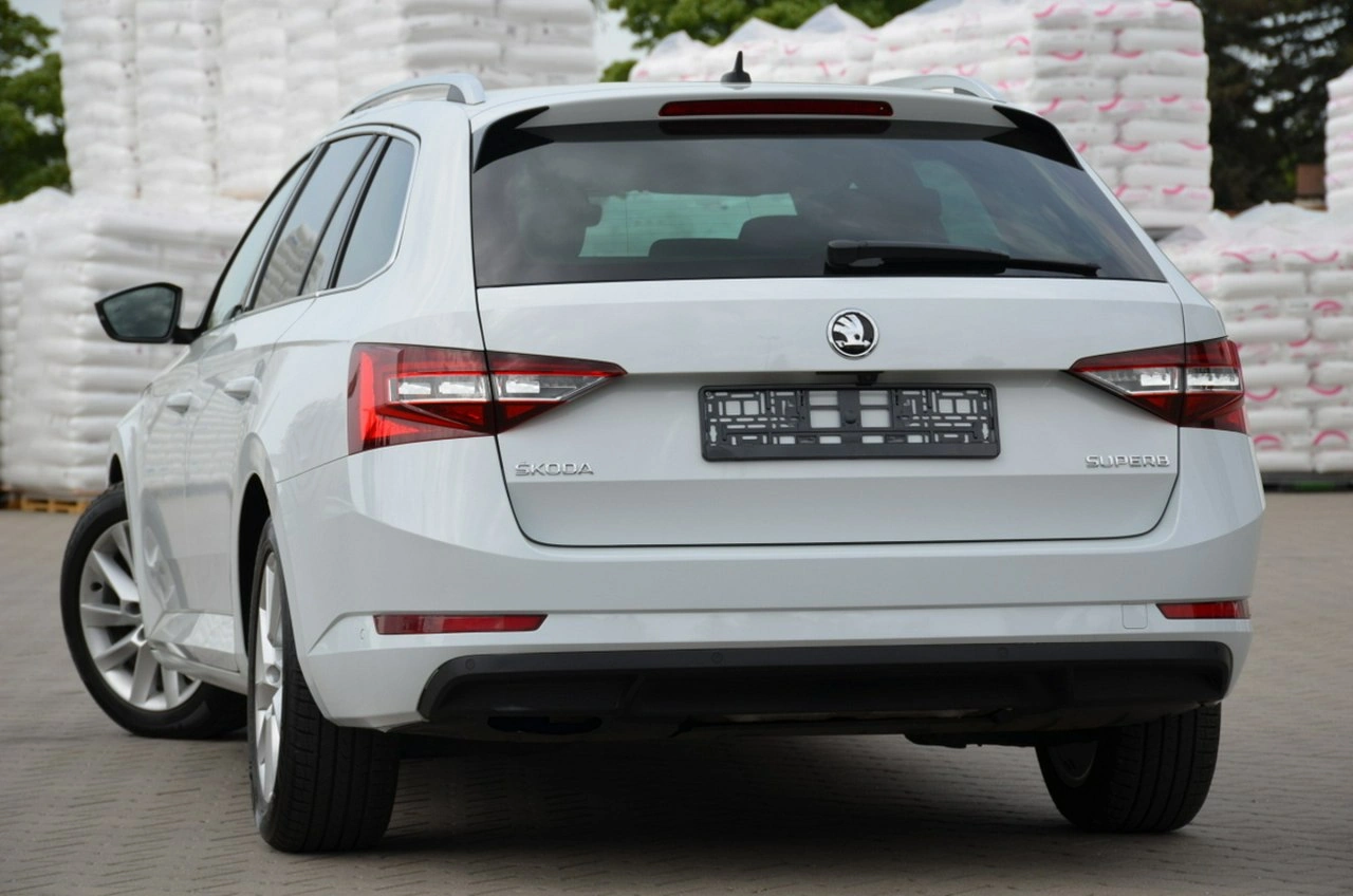 Skoda Superb - Zdjęcie 3