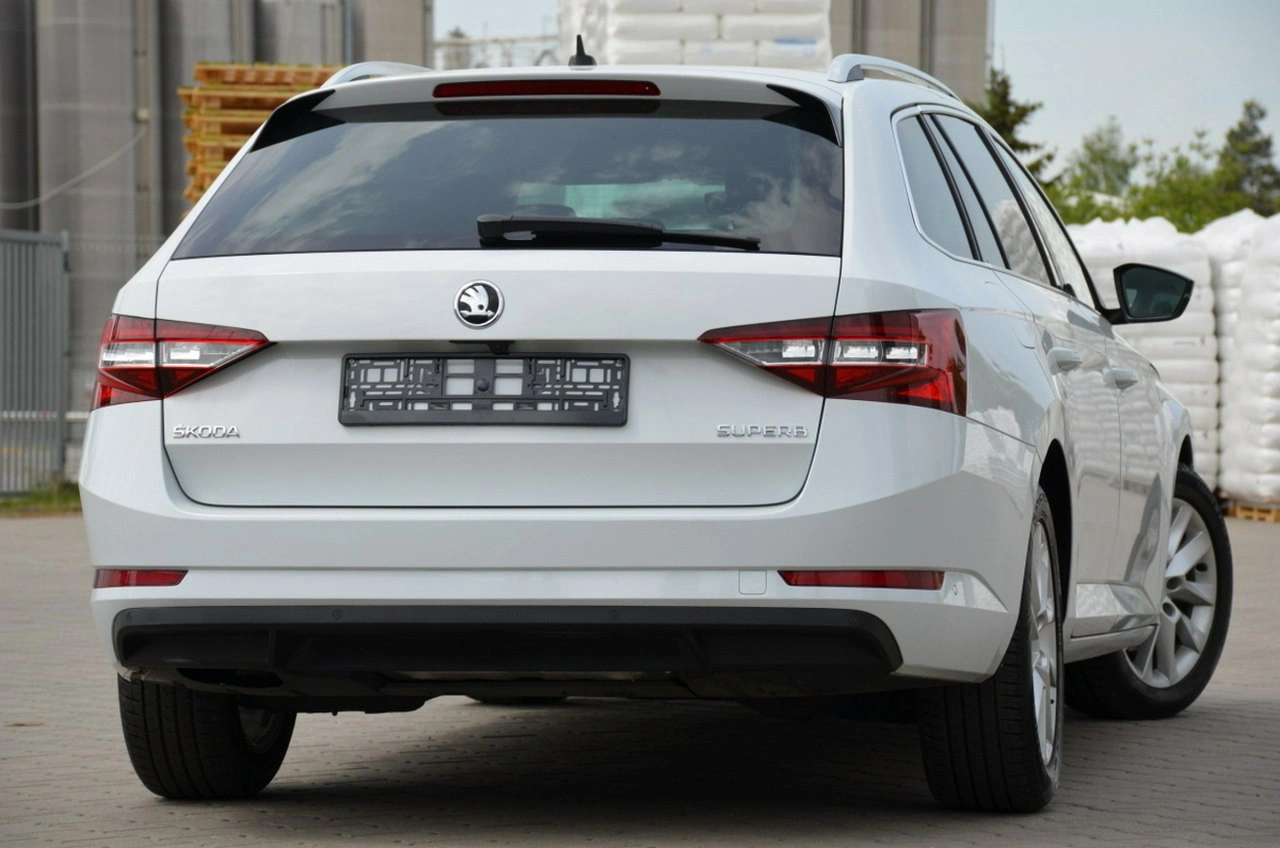 Skoda Superb - Zdjęcie 8