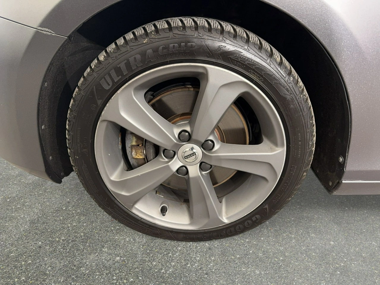 Volvo V40 - Zdjęcie 9