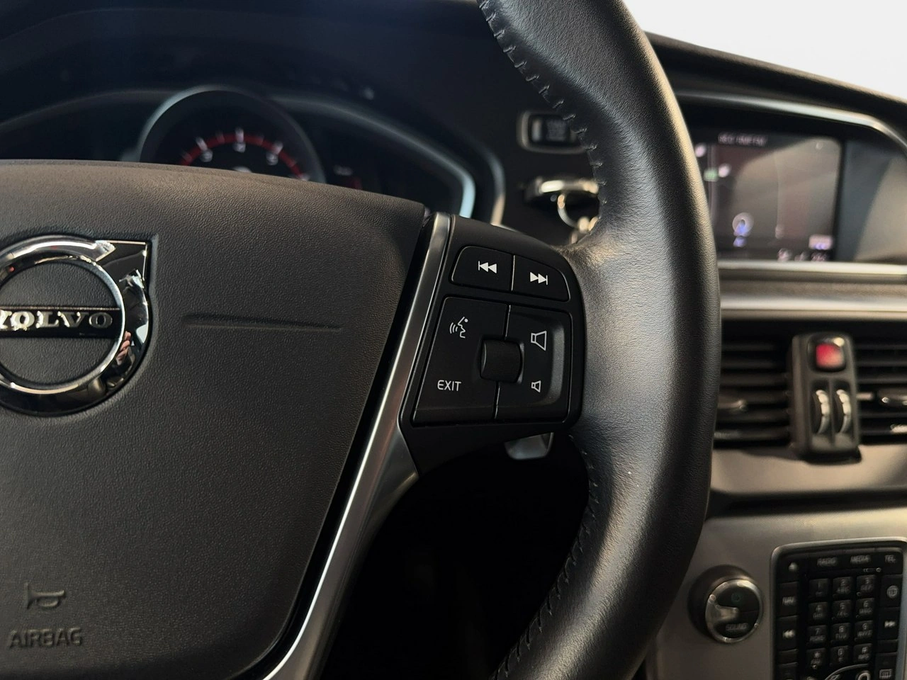 Volvo V40 - Zdjęcie 18