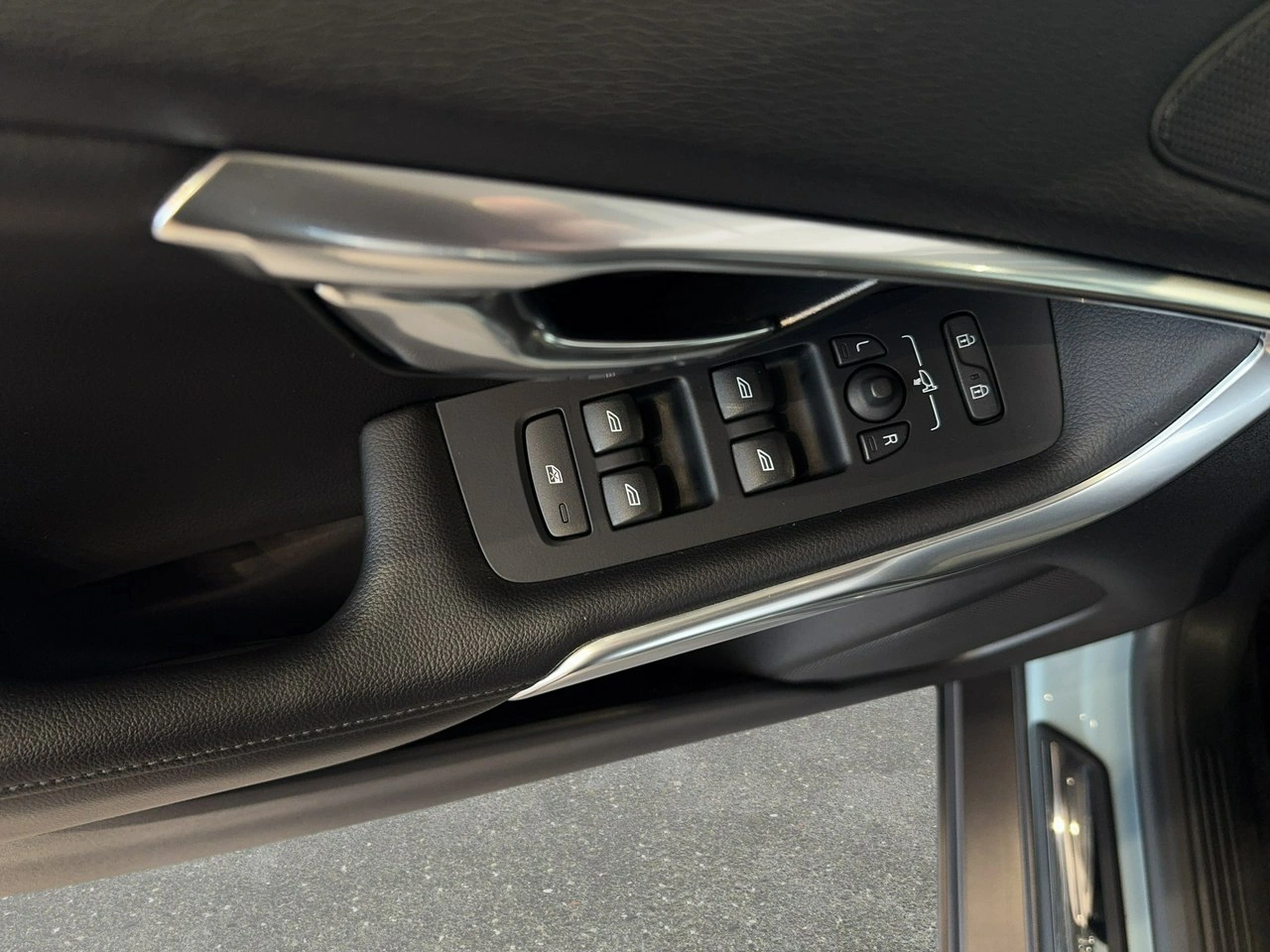 Volvo V40 - Zdjęcie 24
