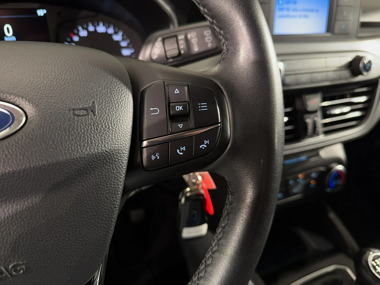 Ford Focus - Zdjęcie 16