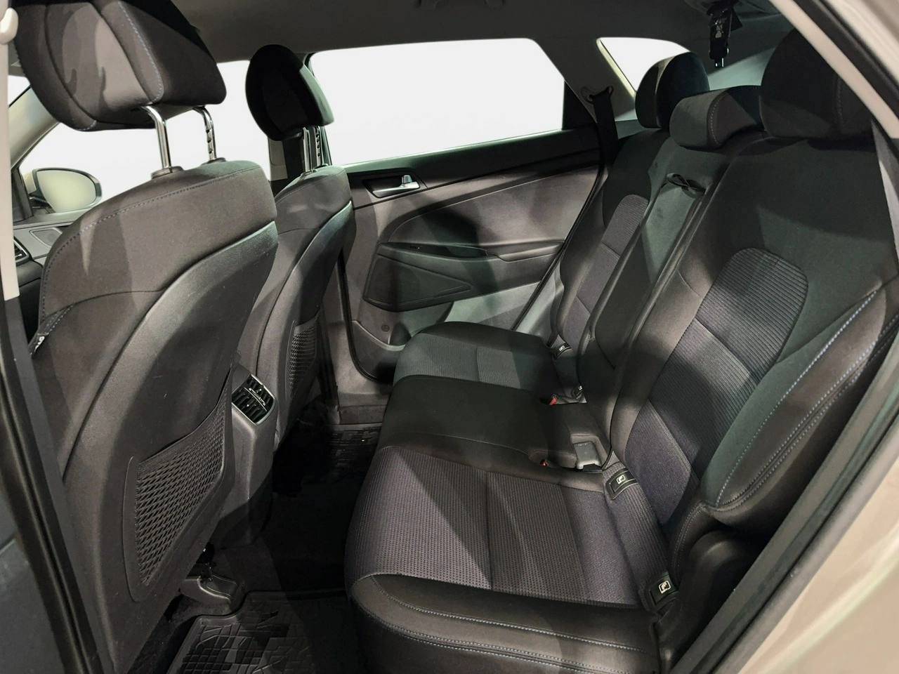 Hyundai Tucson - Zdjęcie 11