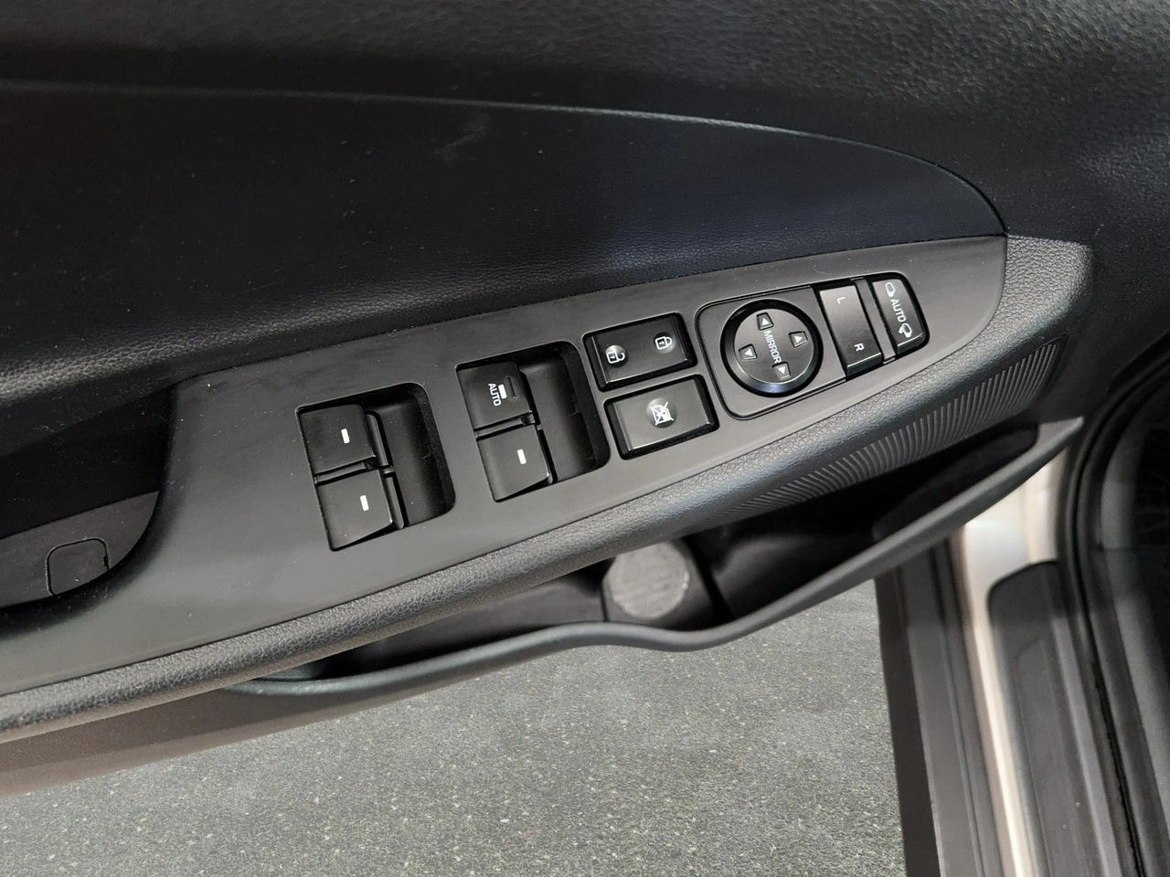 Hyundai Tucson - Zdjęcie 25