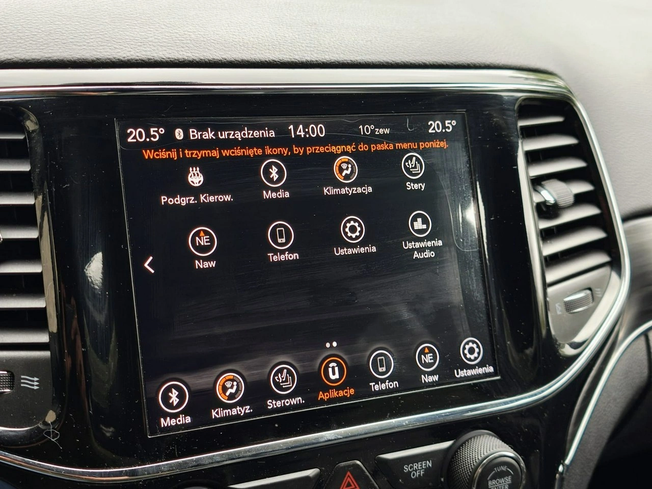 Jeep Grand Cherokee - Zdjęcie 22