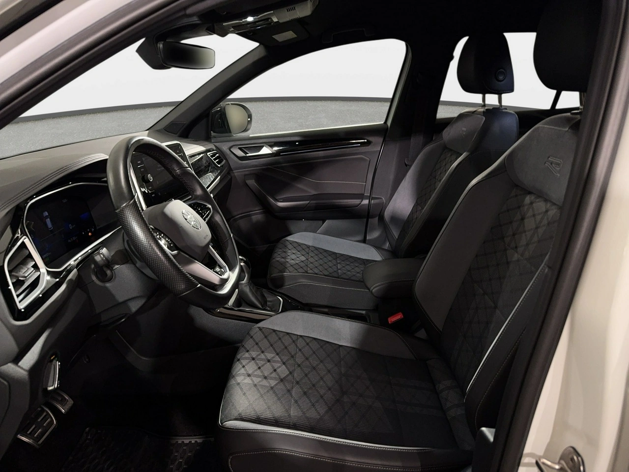 Volkswagen T-Roc - Zdjęcie 10