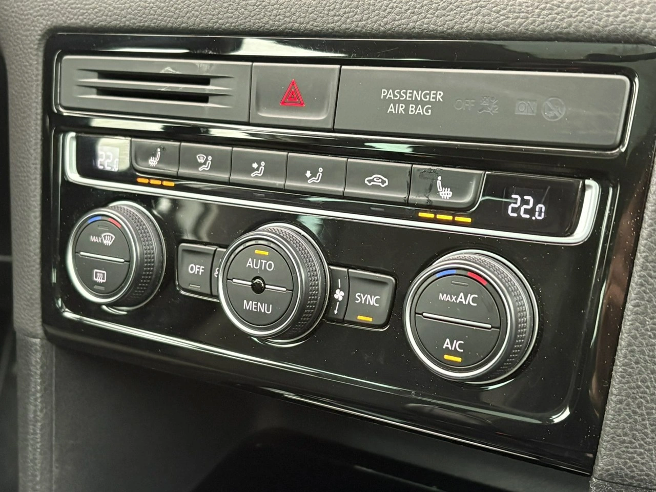 Volkswagen Golf Sportsvan - Zdjęcie 16