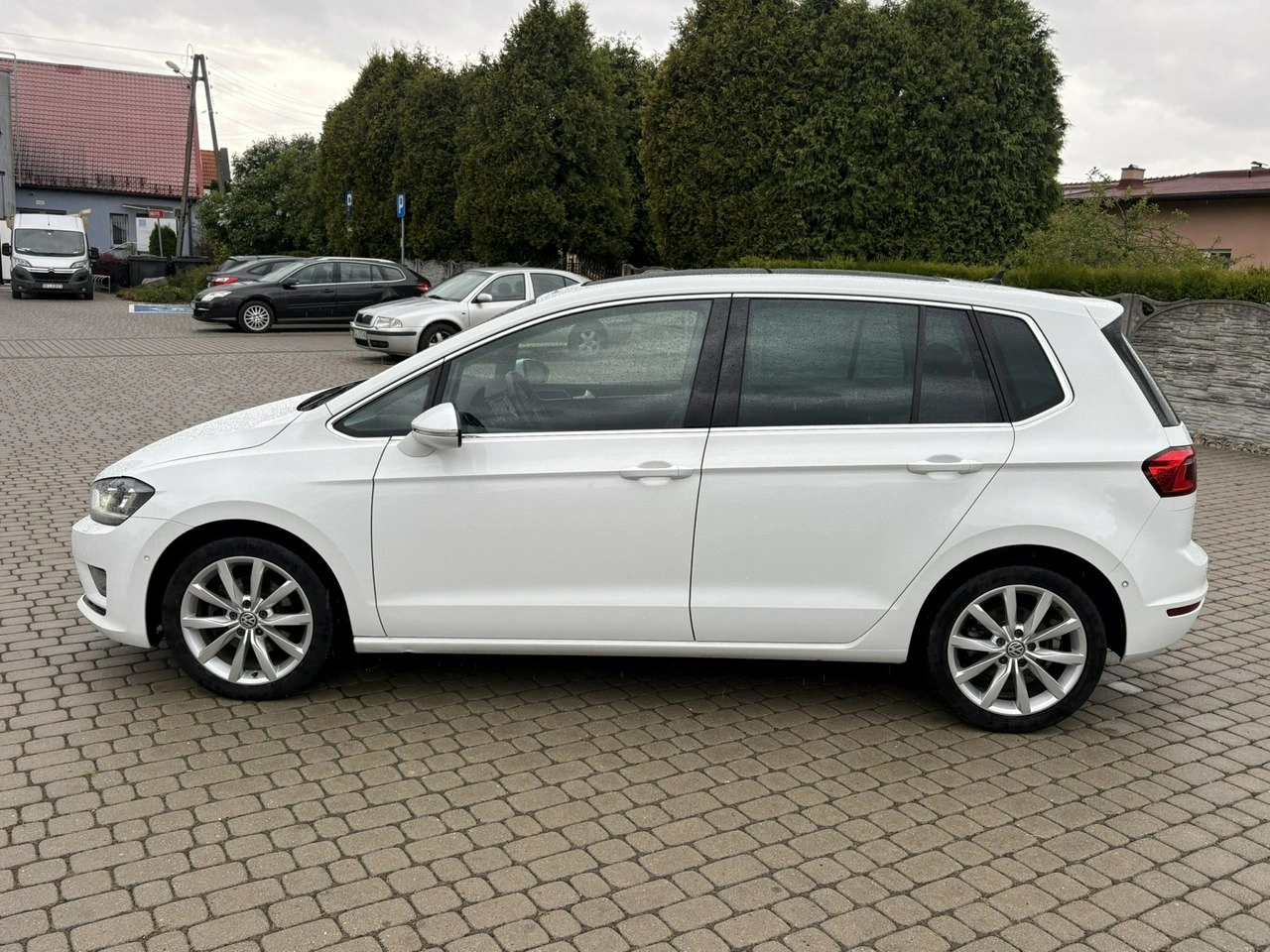 Volkswagen Golf Sportsvan - Zdjęcie 3