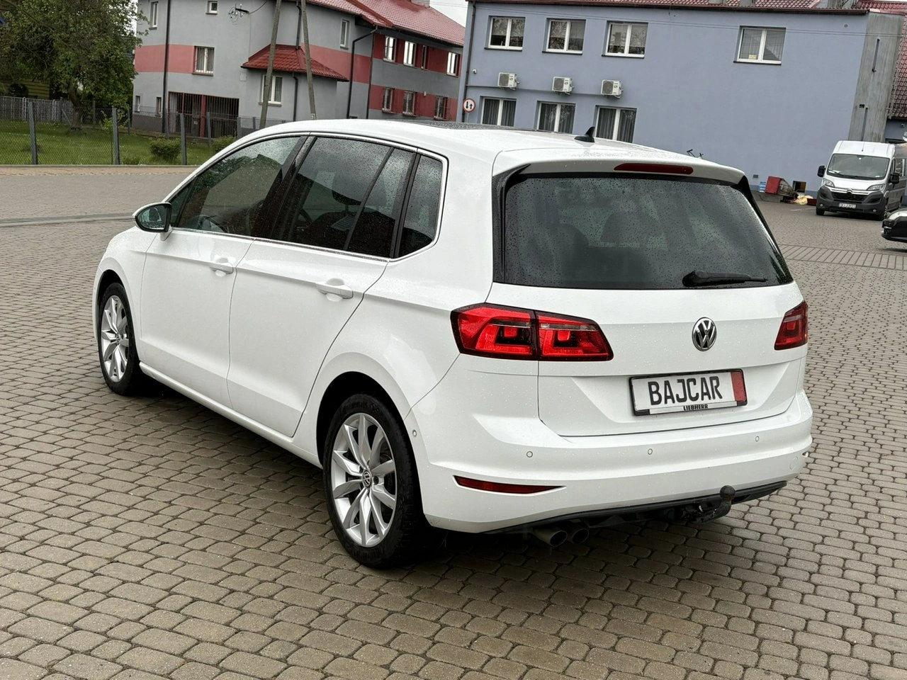 Volkswagen Golf Sportsvan - Zdjęcie 4