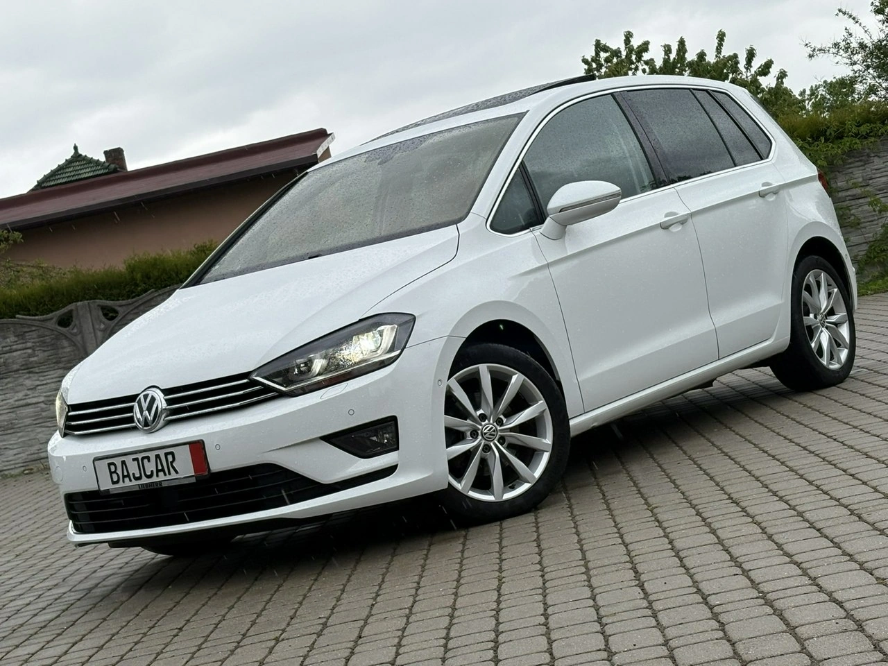Volkswagen Golf Sportsvan - Główne zdjęcie