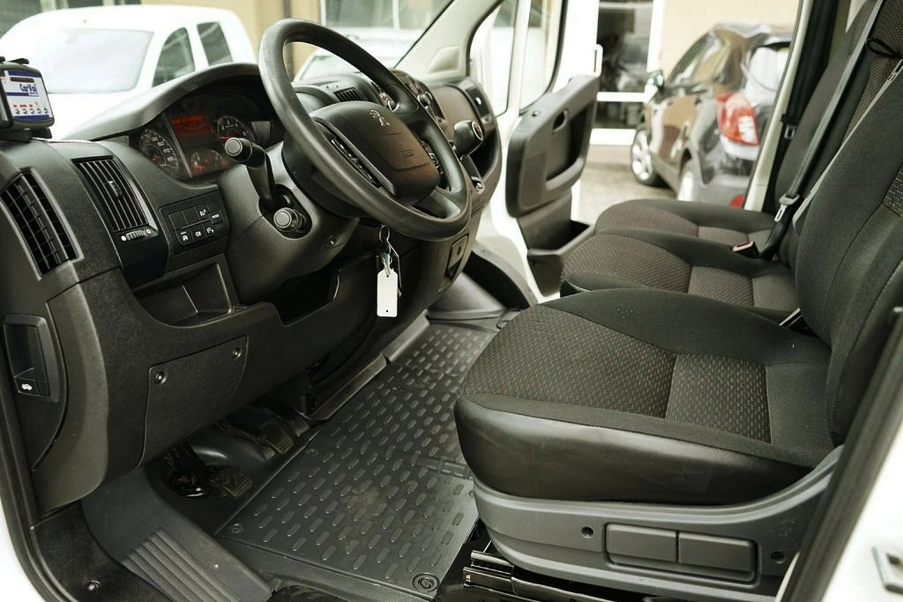 Peugeot Boxer - Zdjęcie 11