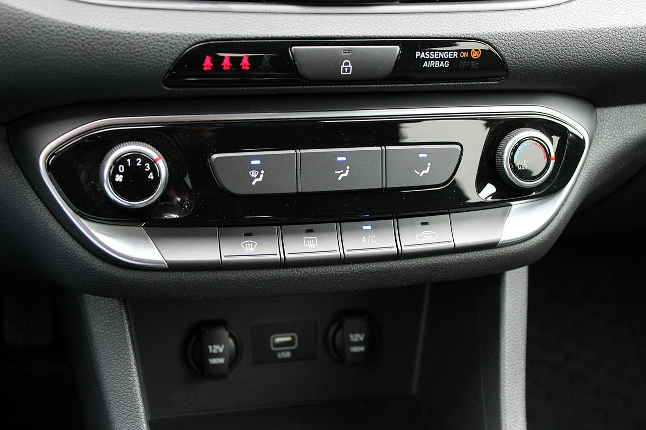 Hyundai i30 - Zdjęcie 18
