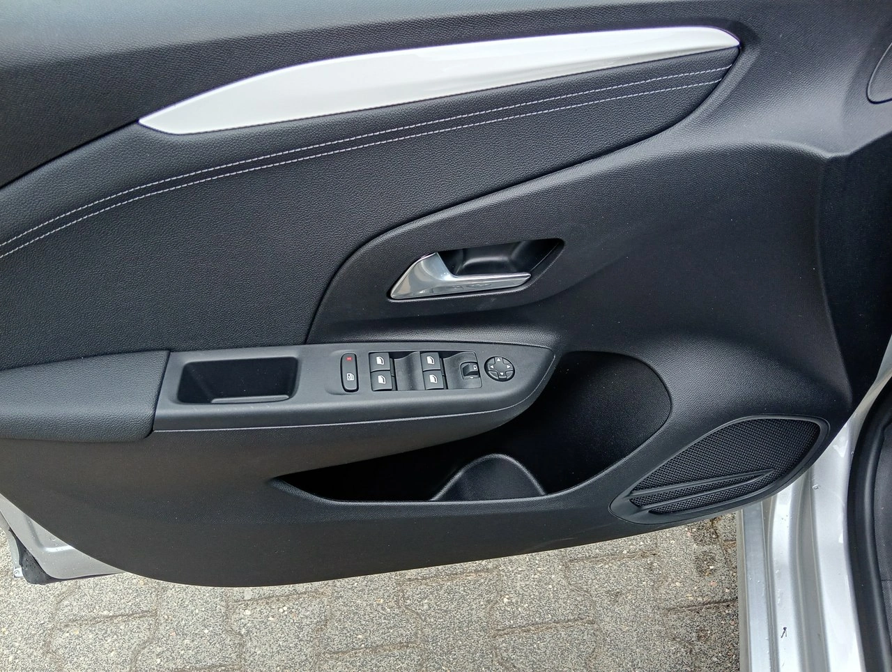 Opel Corsa - Zdjęcie 15