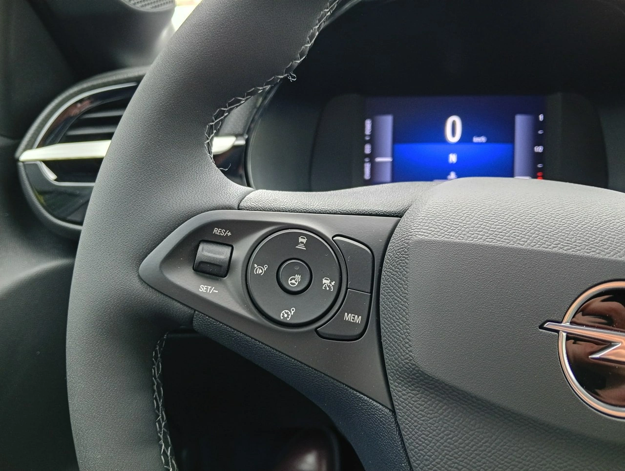 Opel Corsa - Zdjęcie 17