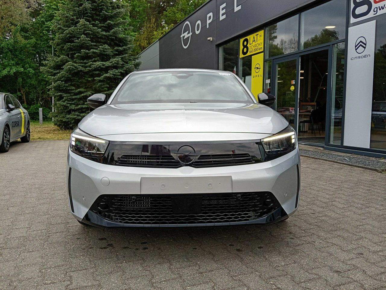 Opel Corsa - Zdjęcie 2