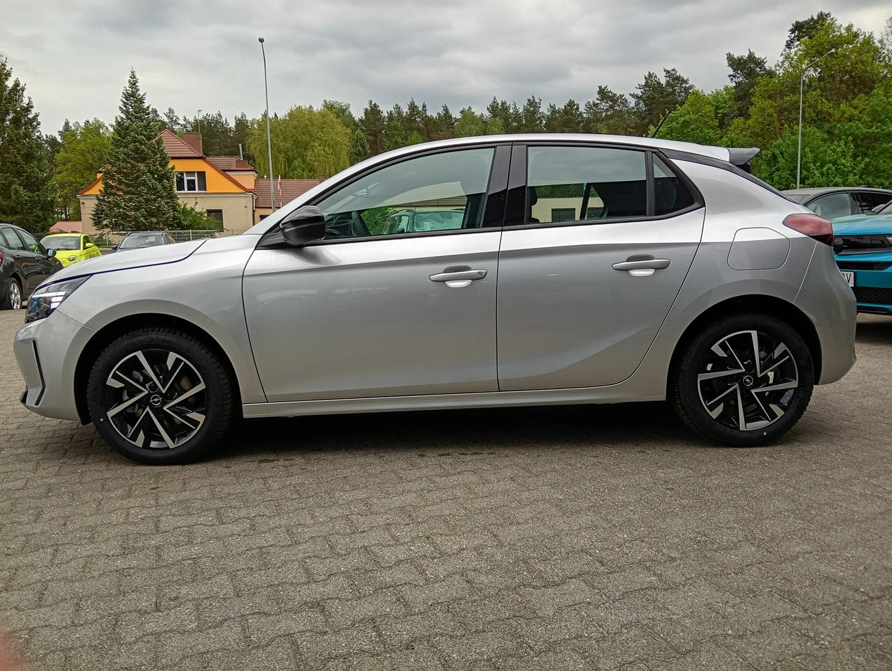Opel Corsa - Zdjęcie 4