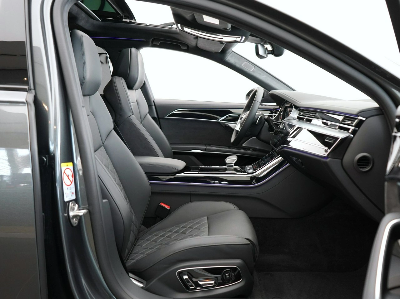 Audi A8 - Zdjęcie 27