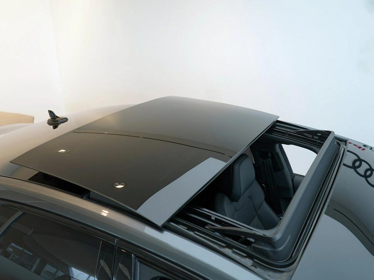 Audi A8 - Zdjęcie 8