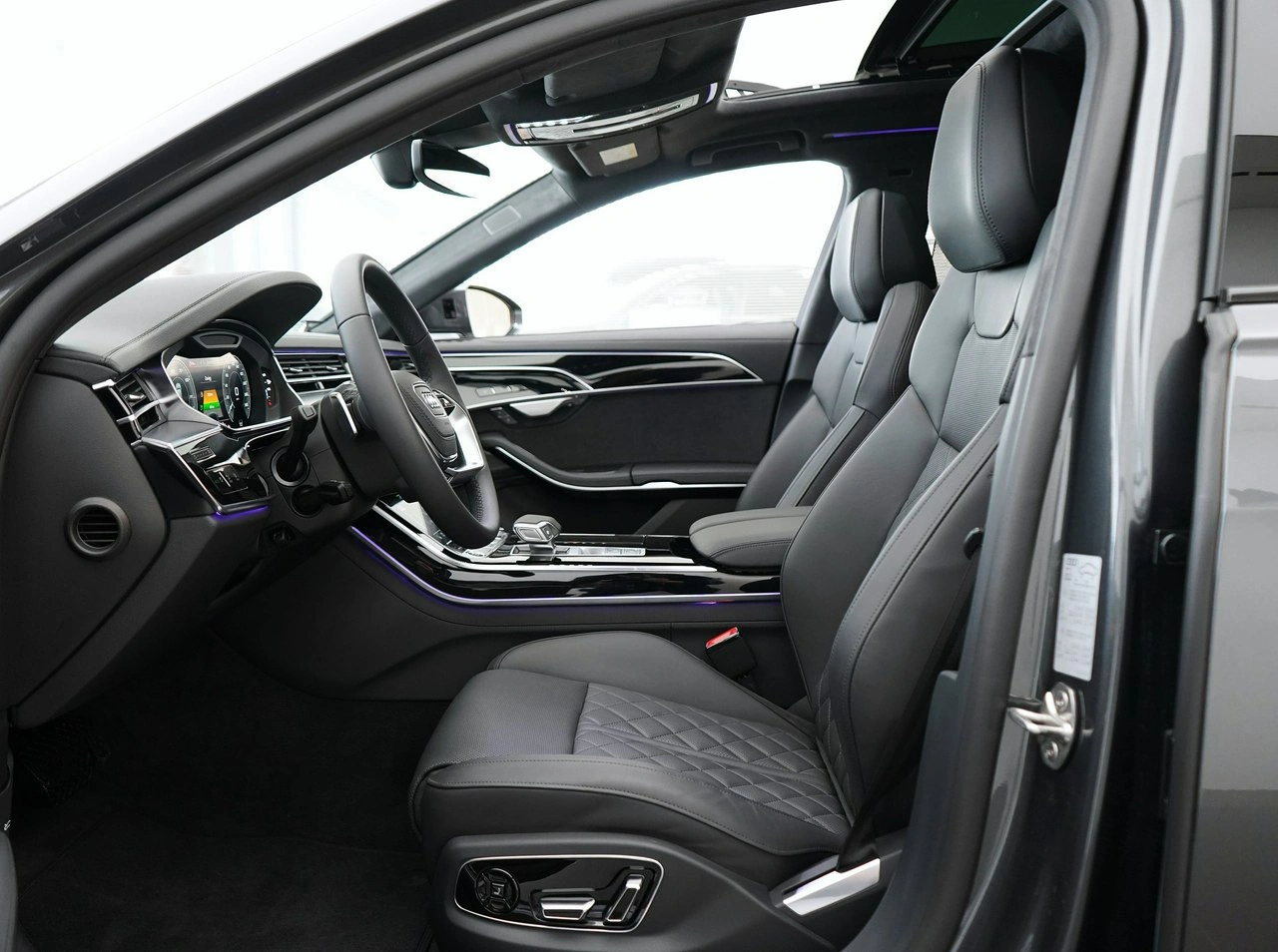Audi A8 - Zdjęcie 13