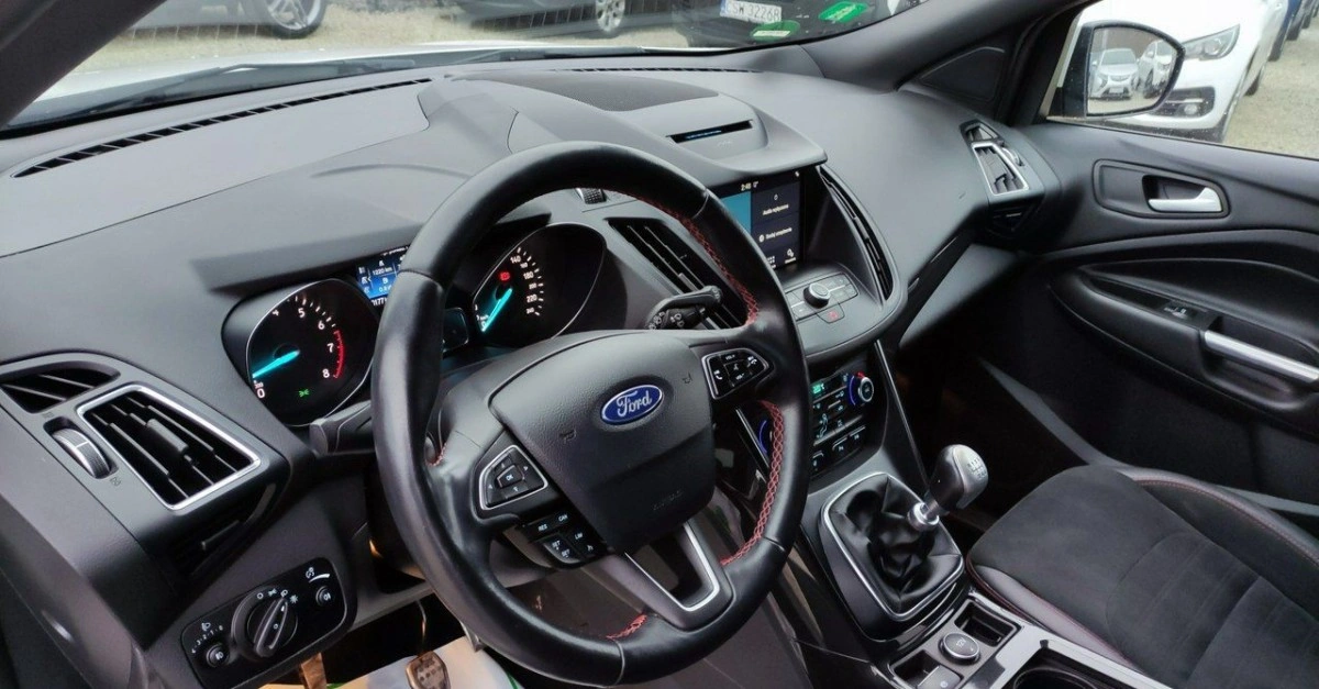 Ford Kuga - Zdjęcie 26