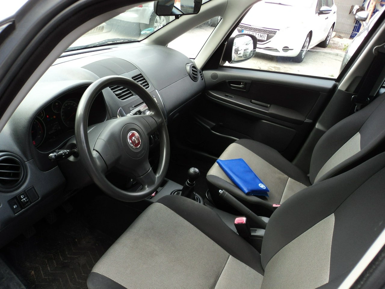 Fiat Sedici - Zdjęcie 9