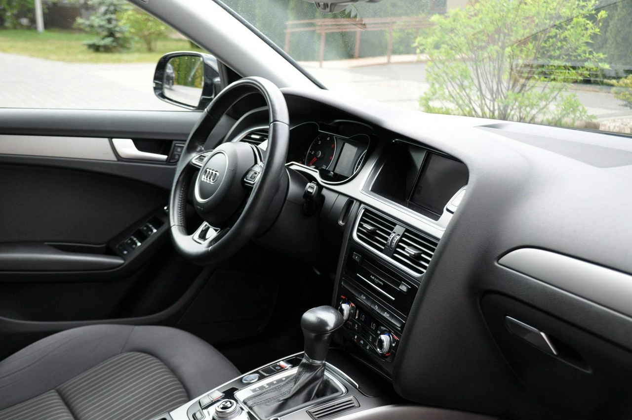 Audi A4 - Zdjęcie 17