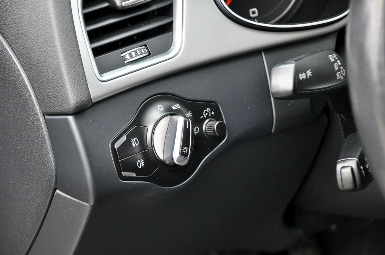 Audi A4 - Zdjęcie 35