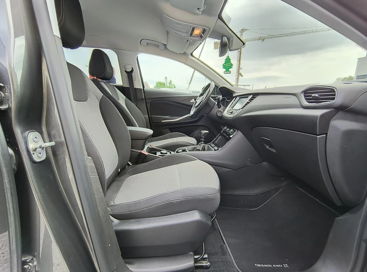 Opel Grandland X - Zdjęcie 11