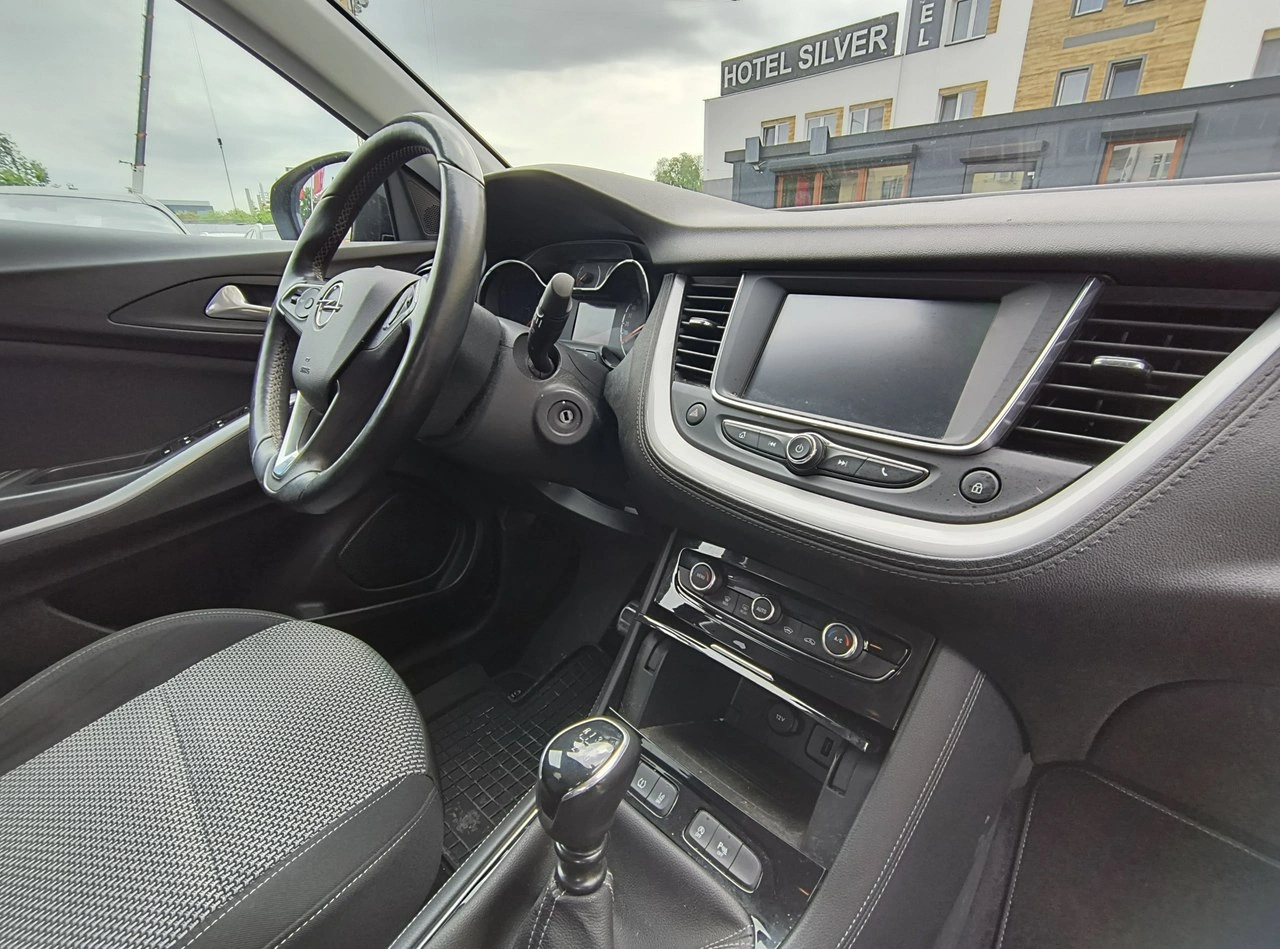 Opel Grandland X - Zdjęcie 12