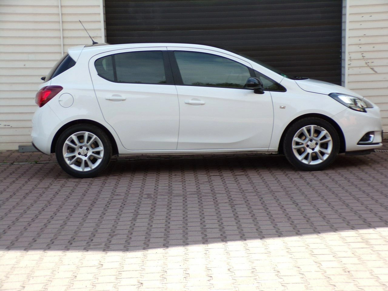 Opel Corsa - Zdjęcie 8