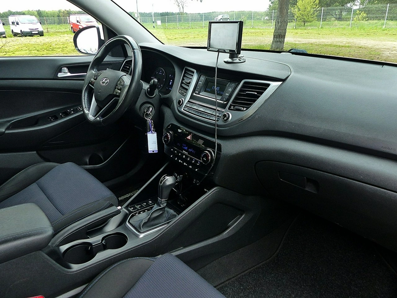 Hyundai Tucson - Zdjęcie 24