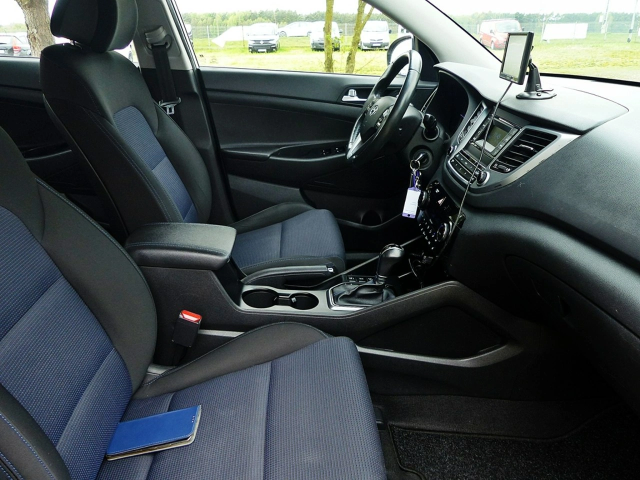 Hyundai Tucson - Zdjęcie 25