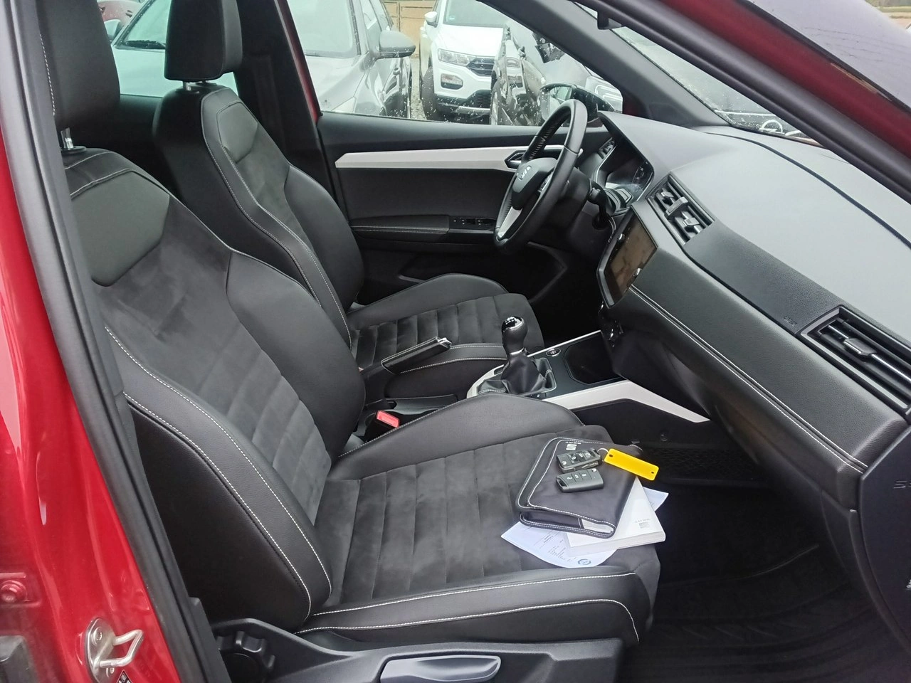 Seat Arona - Zdjęcie 11