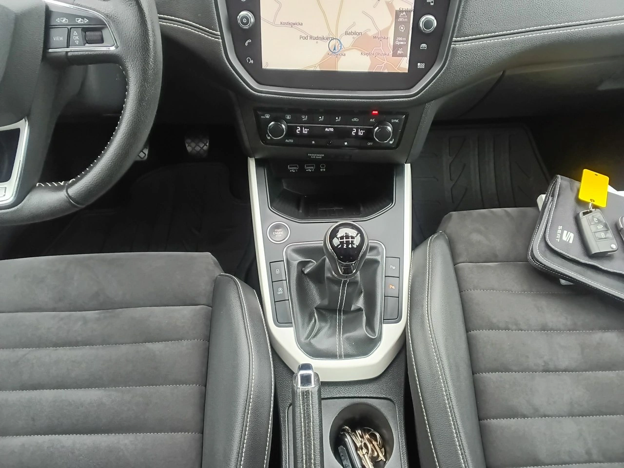 Seat Arona - Zdjęcie 15