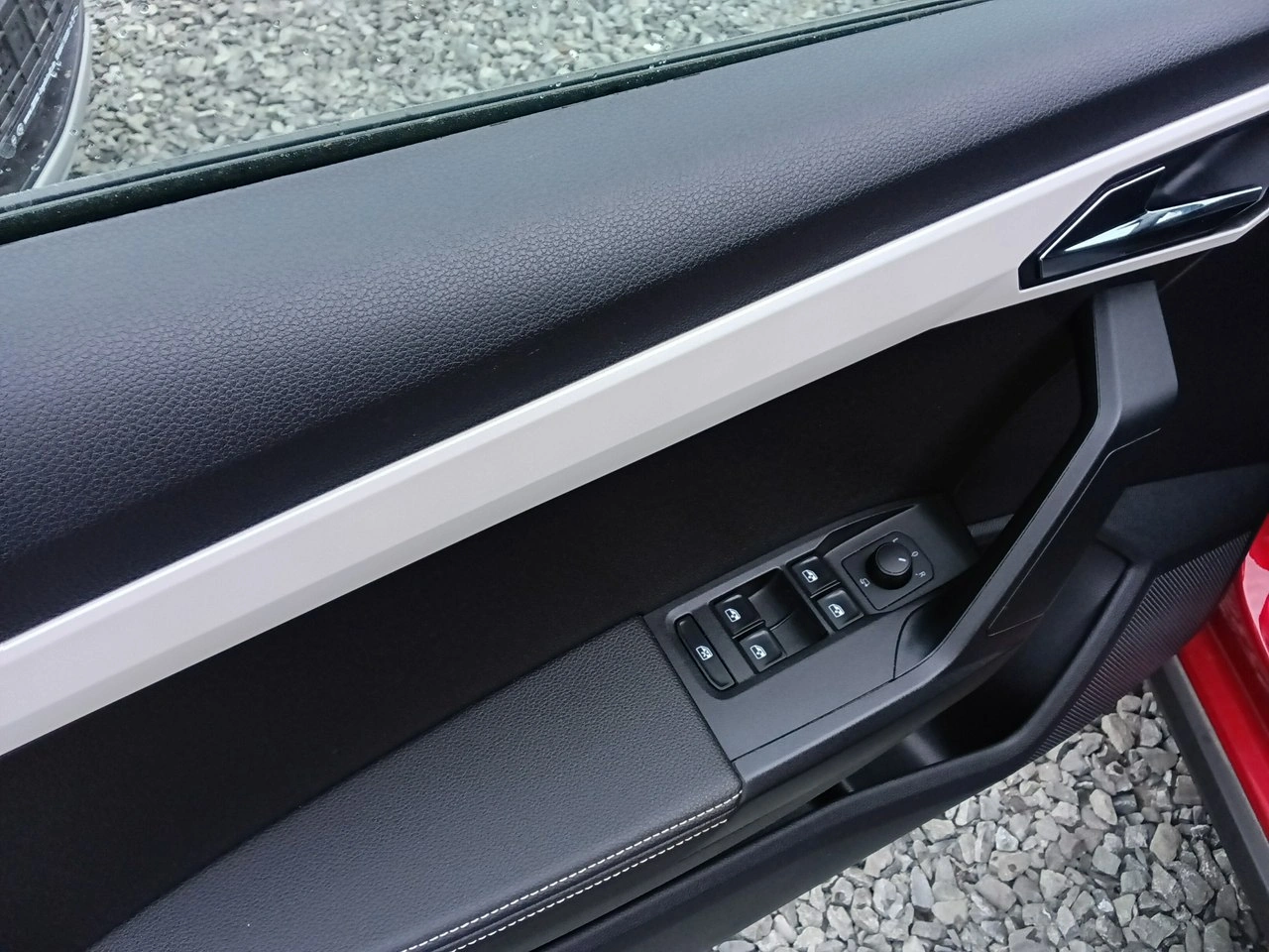 Seat Arona - Zdjęcie 20