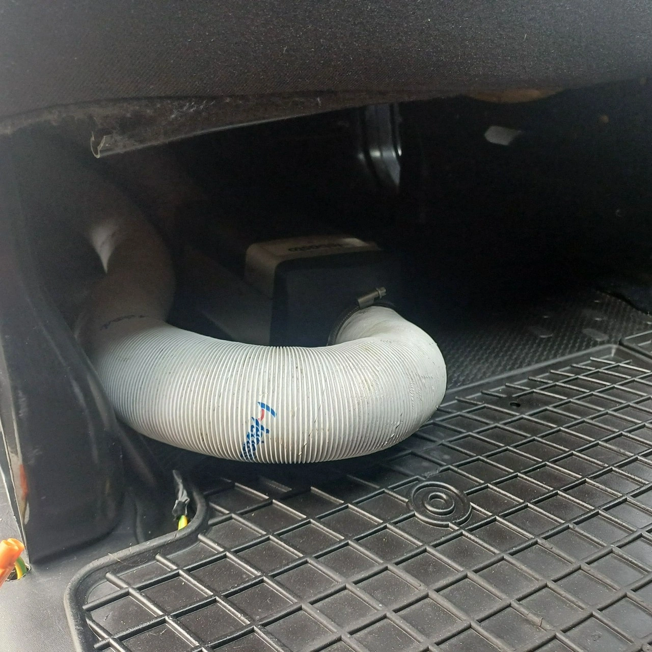 Opel Vivaro - Zdjęcie 13