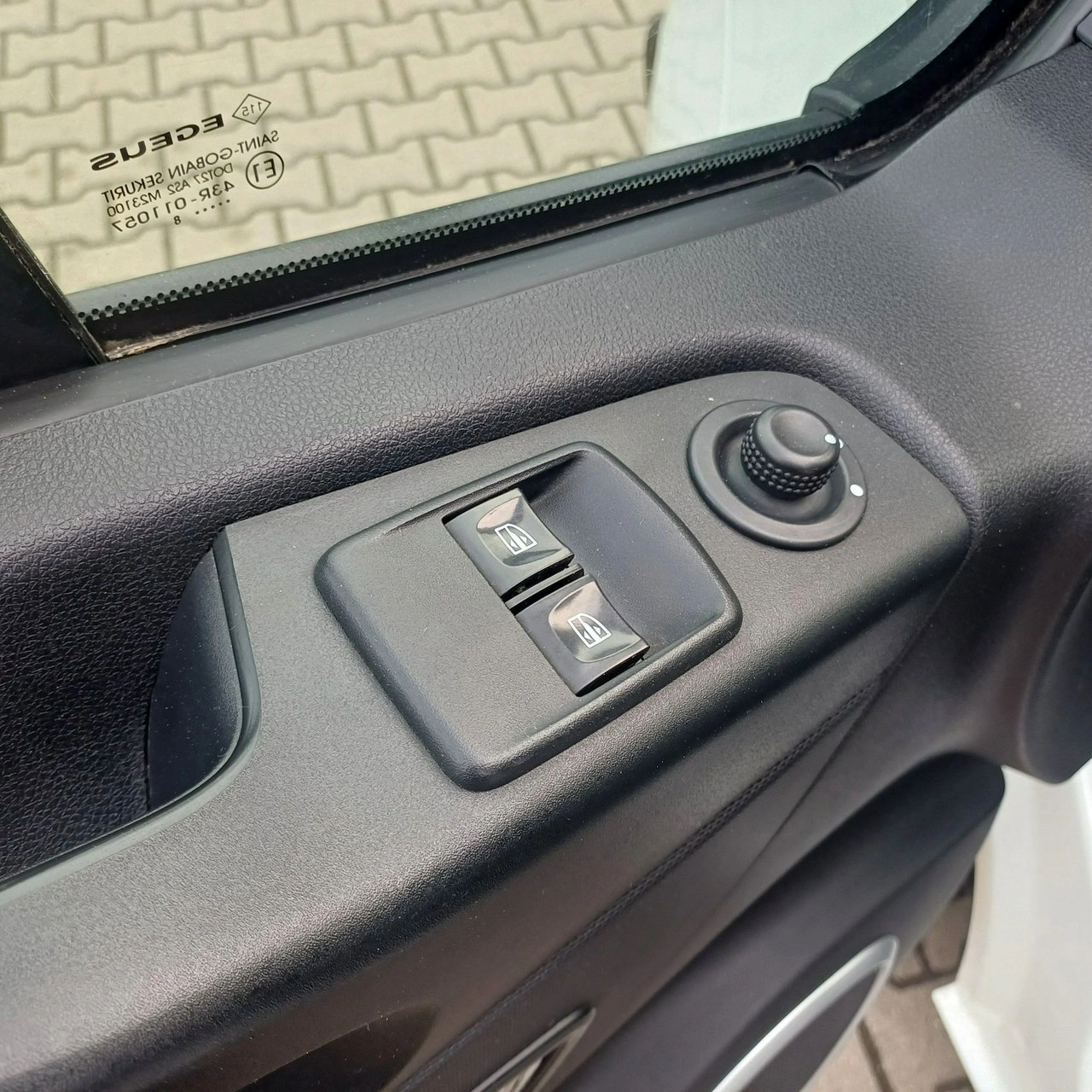 Opel Vivaro - Zdjęcie 16