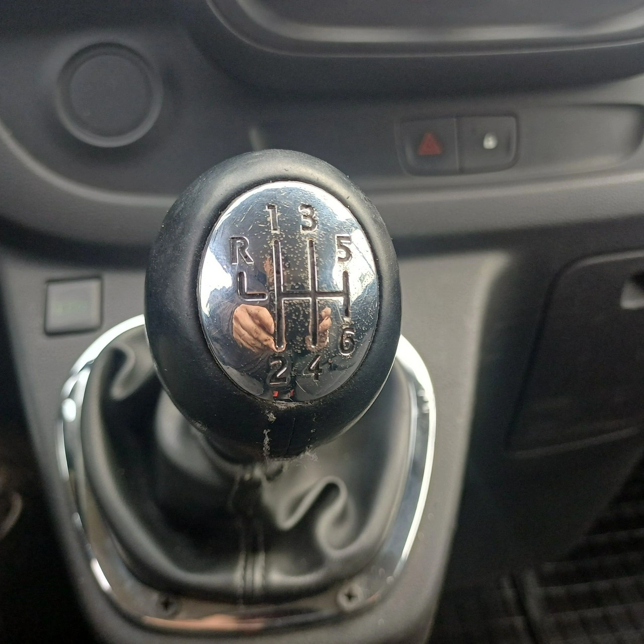 Opel Vivaro - Zdjęcie 22