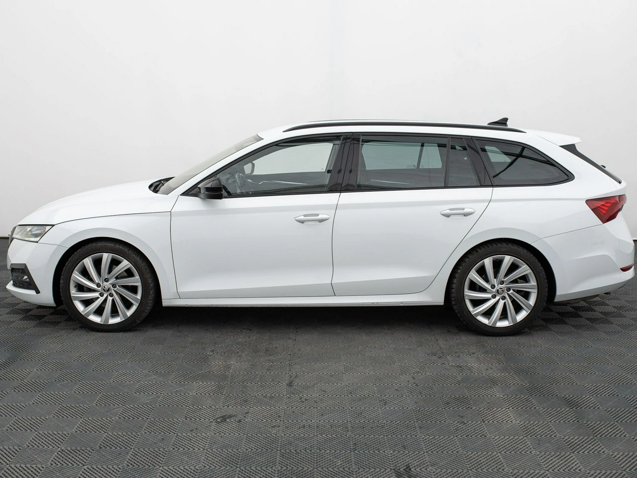 Skoda Octavia - Zdjęcie 7