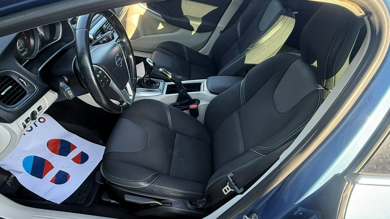 Volvo V40 - Zdjęcie 12