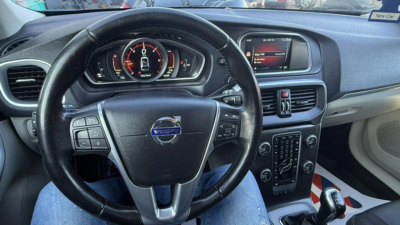 Volvo V40 - Zdjęcie 15