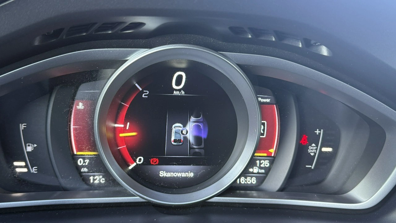 Volvo V40 - Zdjęcie 18