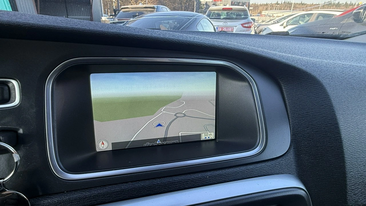 Volvo V40 - Zdjęcie 20