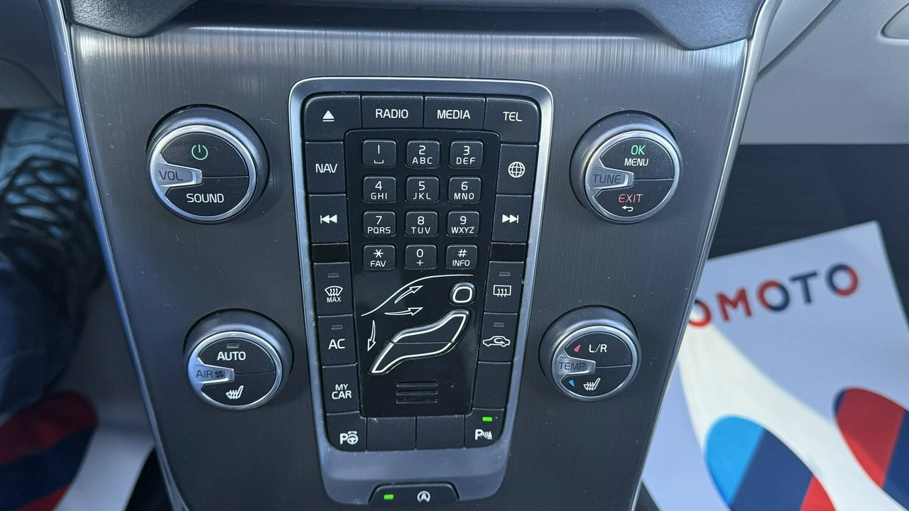 Volvo V40 - Zdjęcie 23