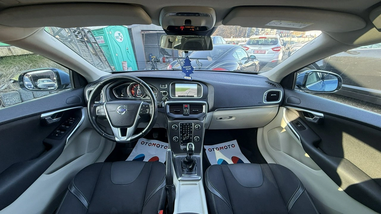 Volvo V40 - Zdjęcie 30