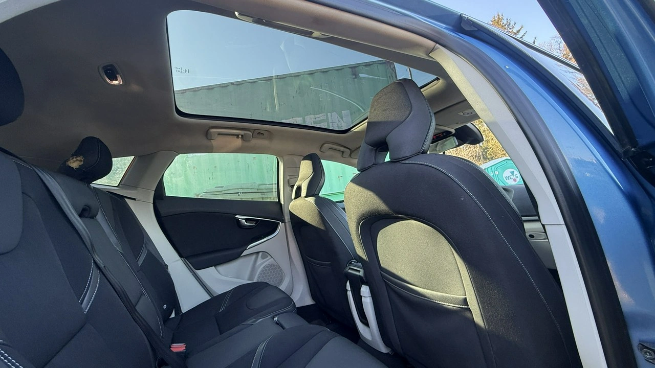 Volvo V40 - Zdjęcie 31