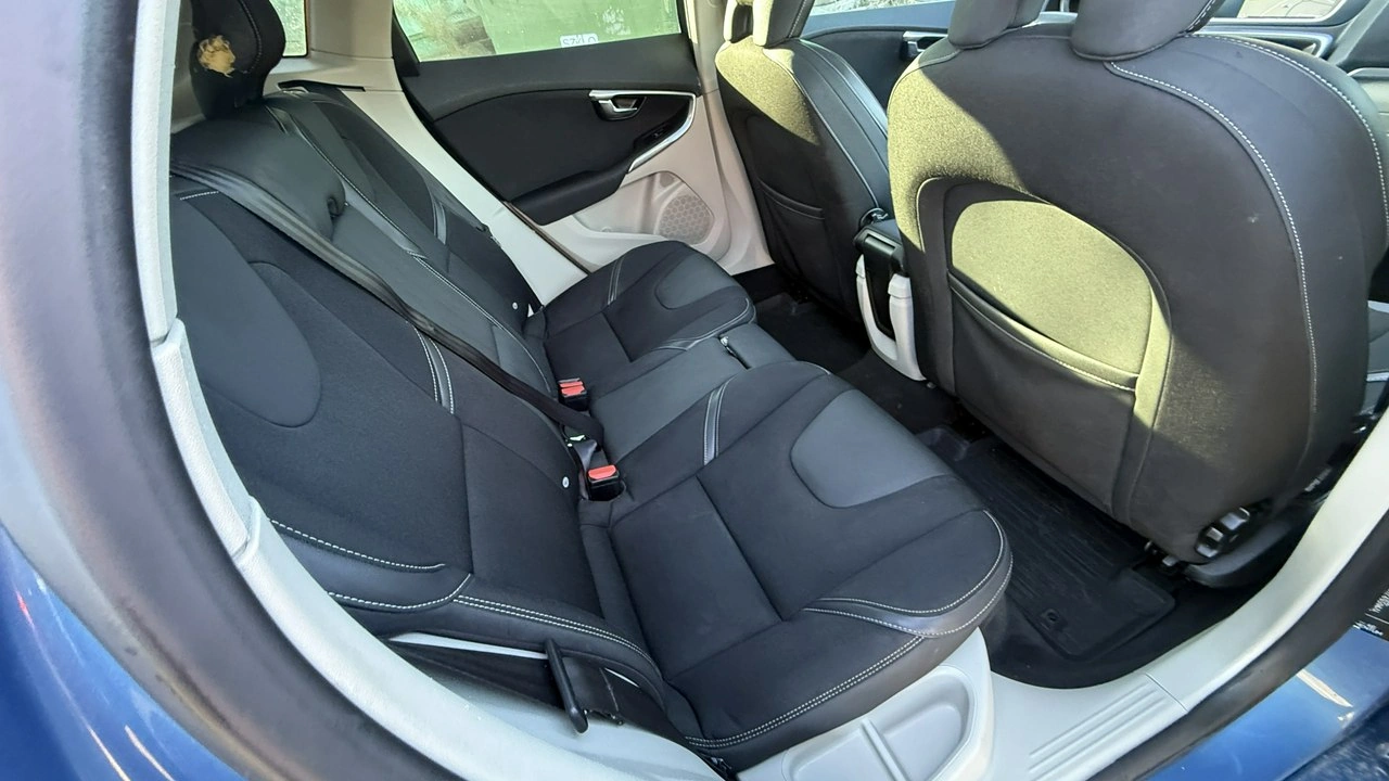 Volvo V40 - Zdjęcie 32