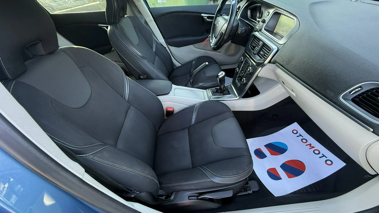 Volvo V40 - Zdjęcie 33