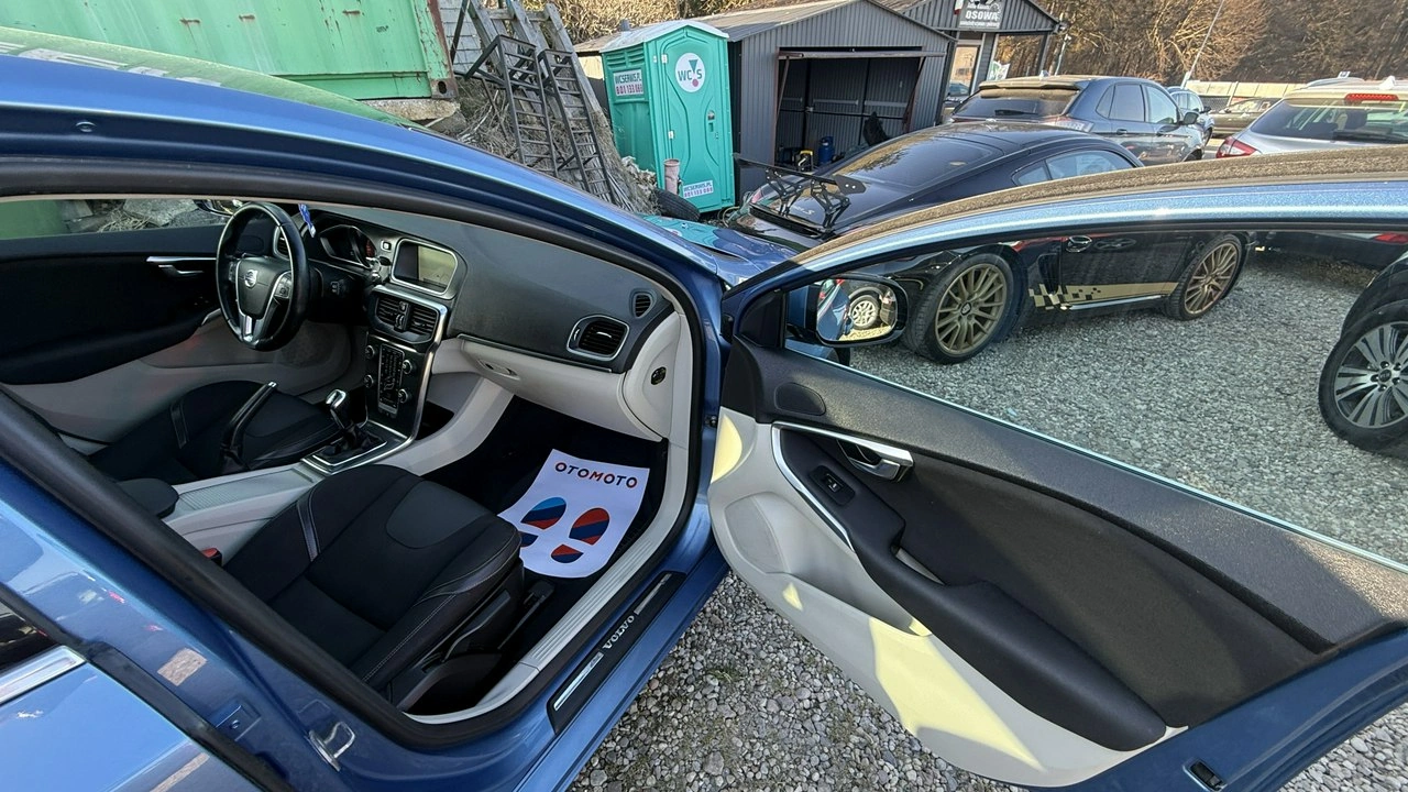 Volvo V40 - Zdjęcie 34