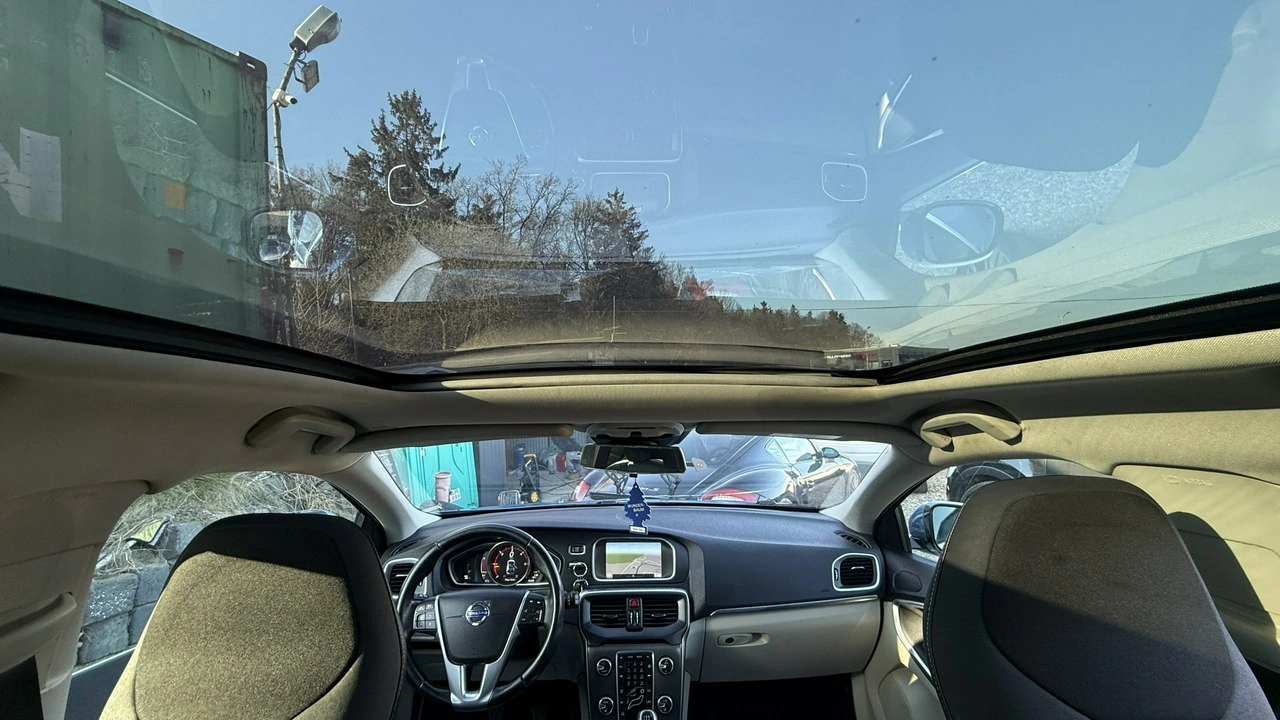 Volvo V40 - Zdjęcie 35